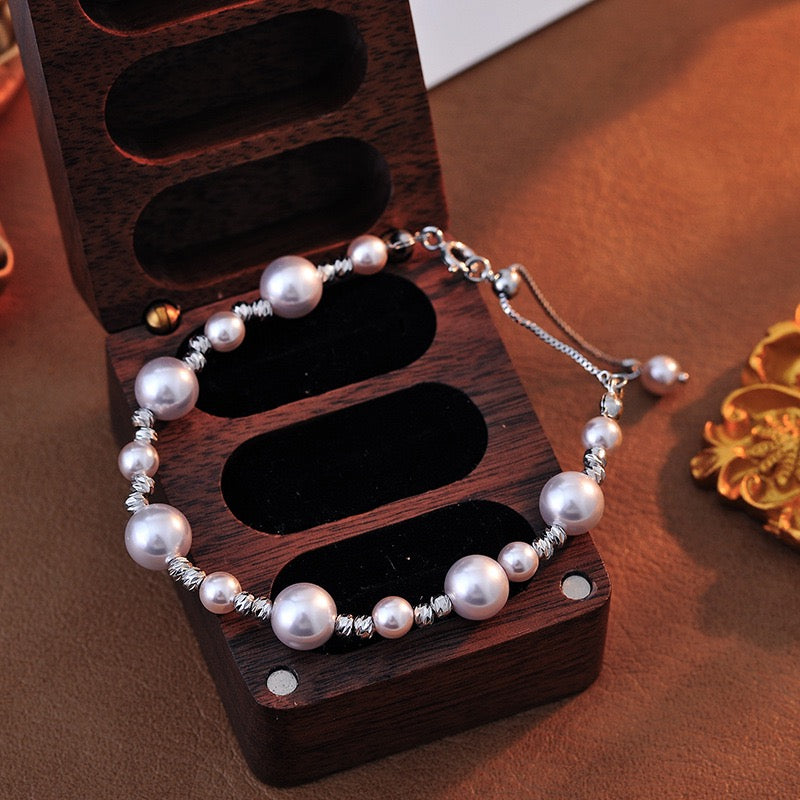 Popular pearl bracelet, light luxury, niche, exquisite and high-end bracelet