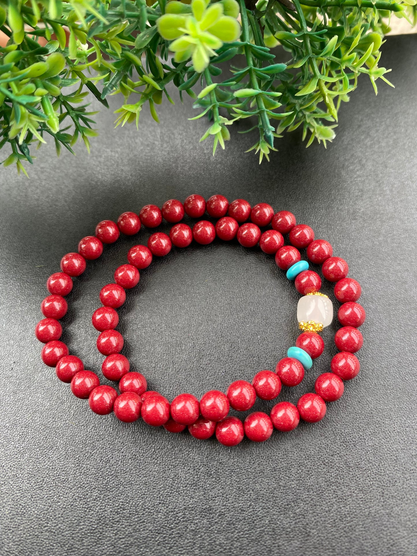 Cinnabar bracelet, worn in the year of the zodiac to ward off evil and block evil to ensure safety.