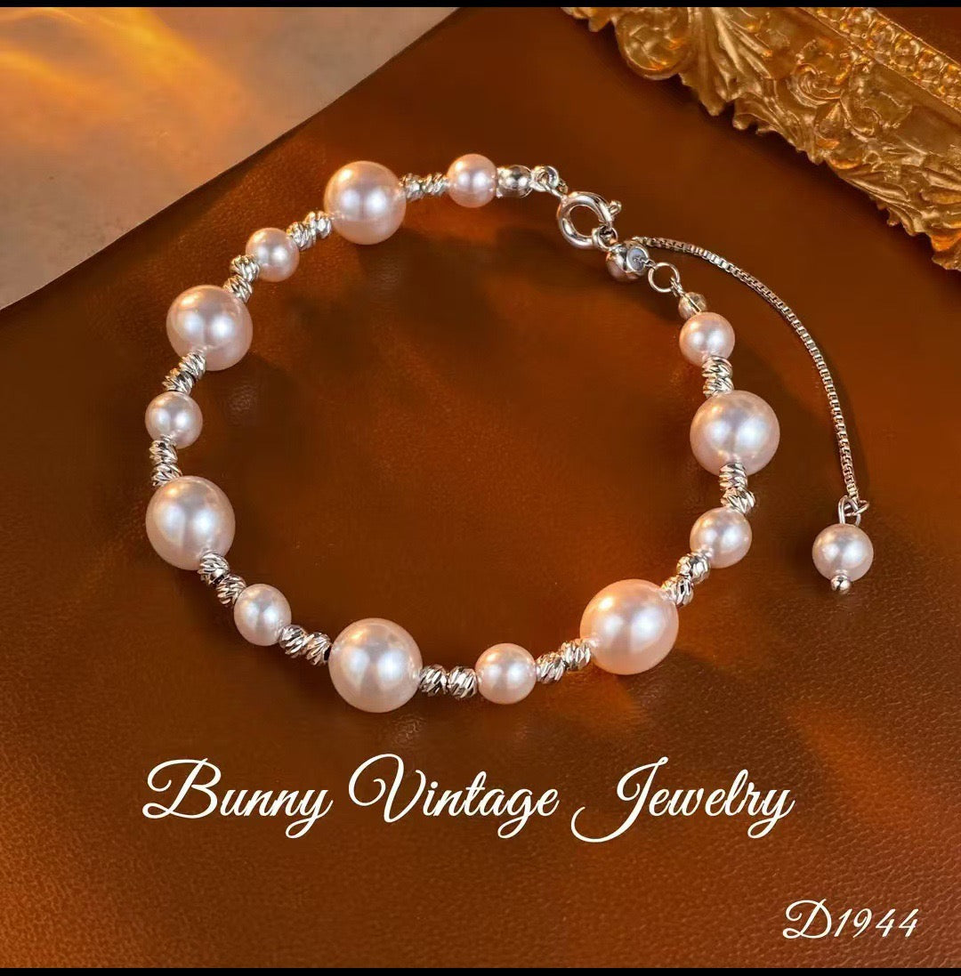 Popular pearl bracelet, light luxury, niche, exquisite and high-end bracelet