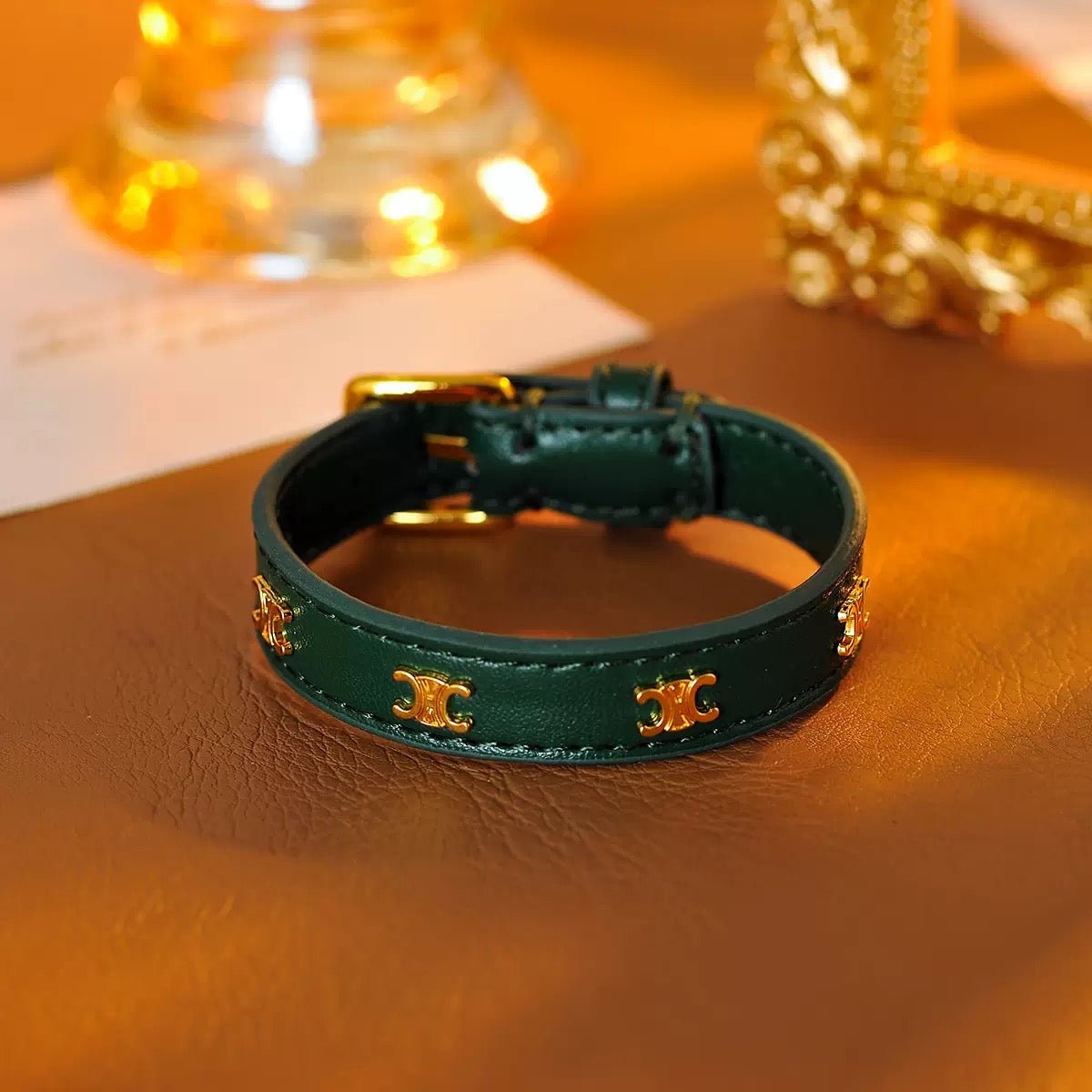 2025 New Product Triumphal Arch Vintage Cow Leather Bracelet for Women, European and American Niche Design, Retro Luxury Bracelet for Women